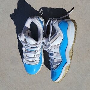 kids jordan sneakers